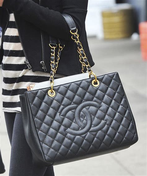 chanel grand shopping bag|chanel caviar shopping tote price.